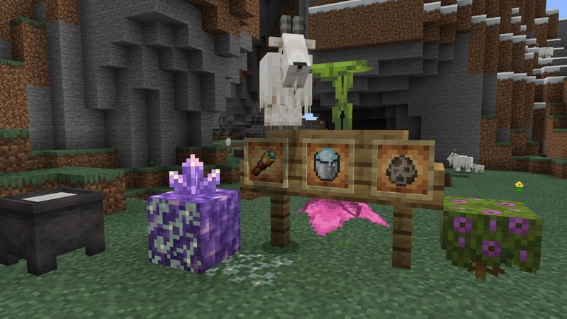 Download Minecraft PE 1.17.0.50 apk free: Caves and Cliffs Update